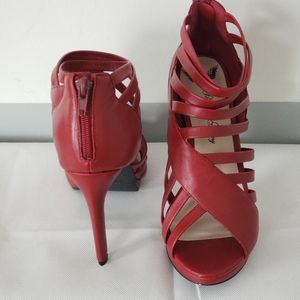 Red pumps